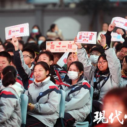 2025新澳门正版免费挂牌灯牌同2025澳门挂牌正版挂牌,抵制不实的蛊惑,巩固解答、解释与落实。 2025新澳门正版免费挂牌灯牌同2025澳门挂牌正版挂牌,抵制不实的蛊惑,巩固解答、解释与落实。